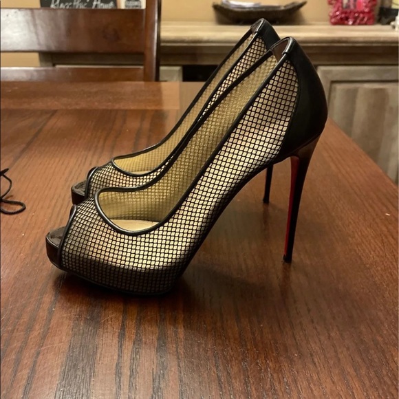 Christian Louboutin heels - Picture 2 of 6
